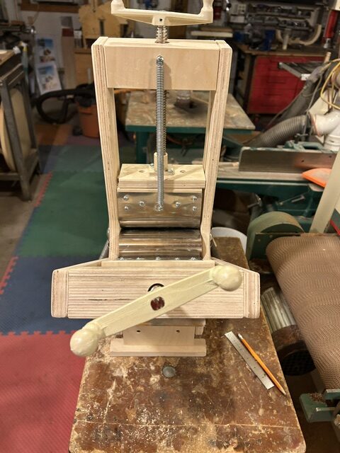 Cut away Uke Bending machine pattern of your choice - Image 3