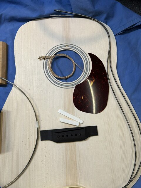 Martin style HD 28 kit East Indian rosewood and AAA red spruce top with Old style grained Ivroid - Image 14